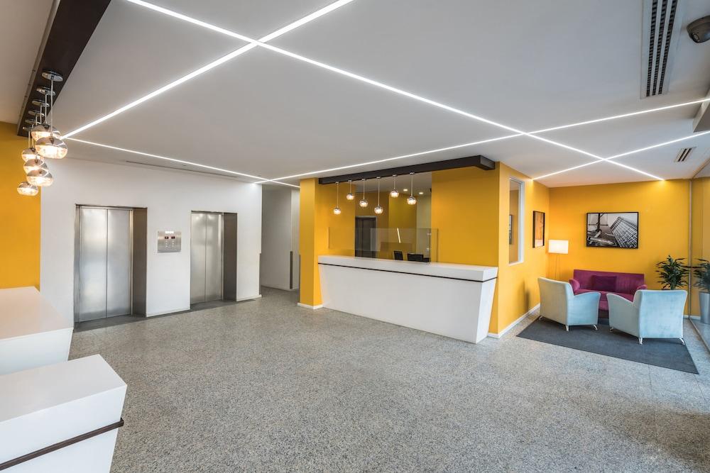 Oasis Hotel Kuwait City Екстер'єр фото