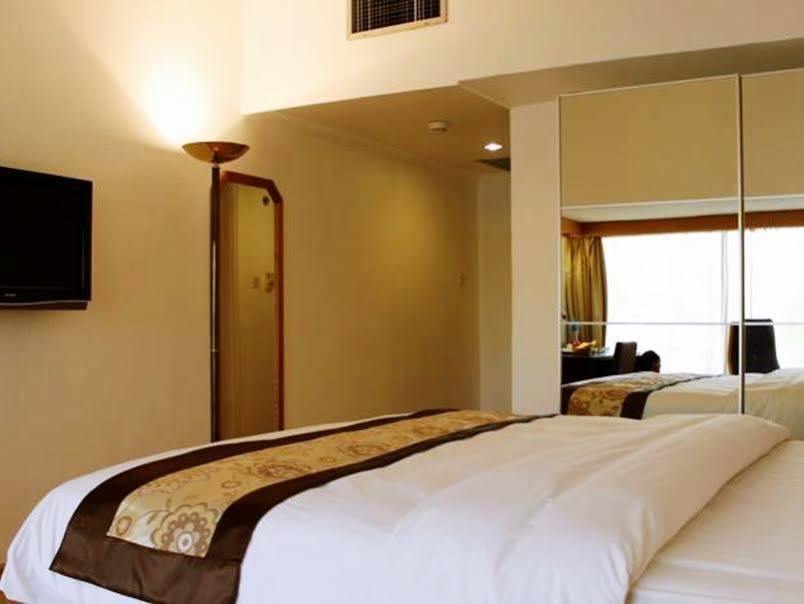 Oasis Hotel Kuwait City Екстер'єр фото